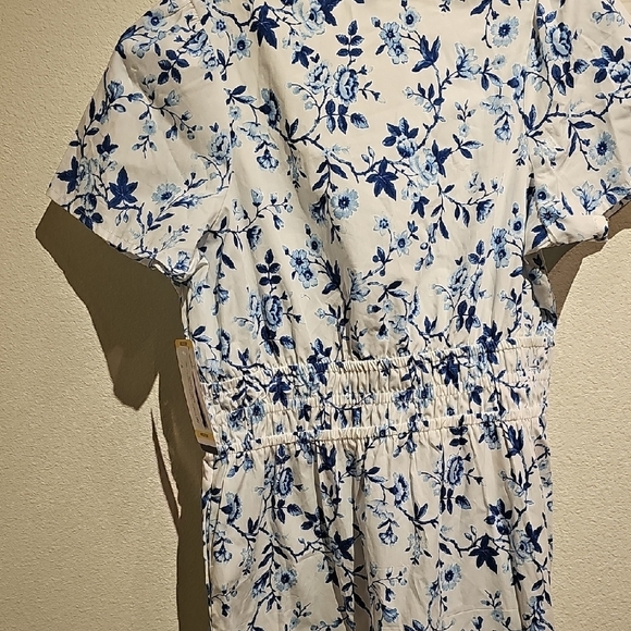 Floral Blue and White Dress - Picture 4 of 6